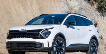 Kia Sportage Plug-in Hybrid Wins Our PHEV Best Buy Award – Kelley Blue Book